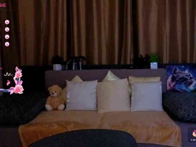 AminaBeatris13 webcam