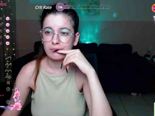 AminaBeatris13 webcam