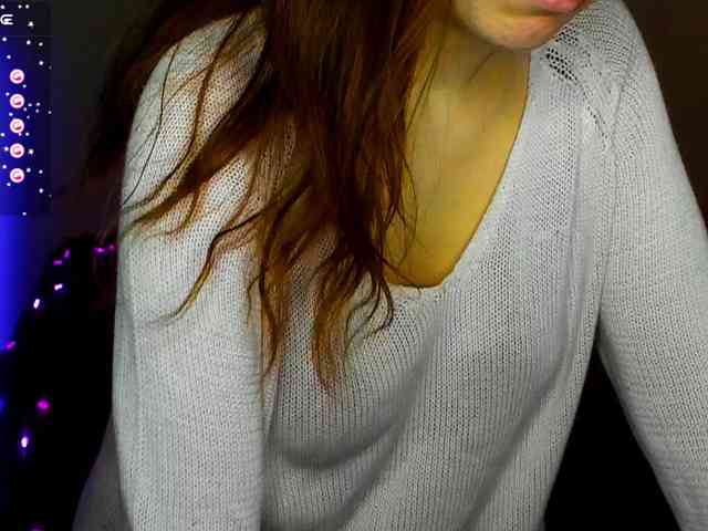 AminaBeatris13 webcam