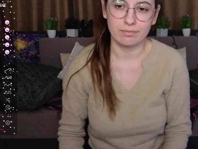 AminaBeatris13 webcam