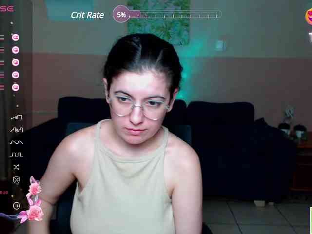 AminaBeatris13 webcam