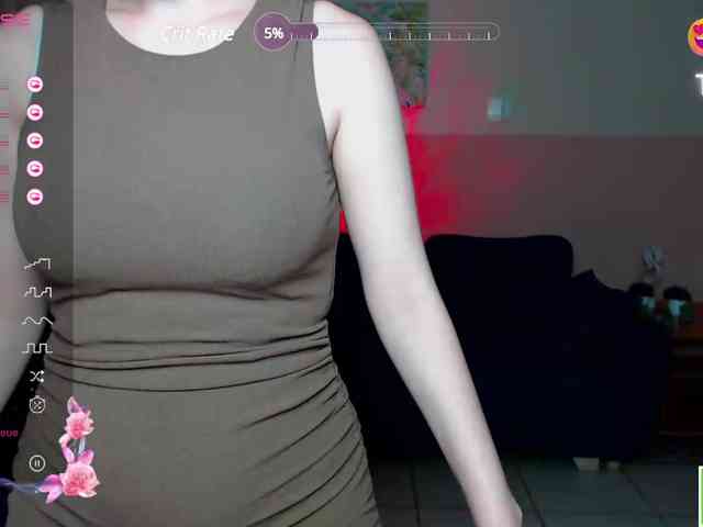 AminaBeatris13 webcam
