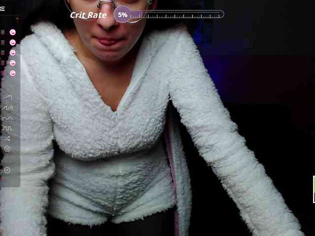 AminaBeatris13 webcam