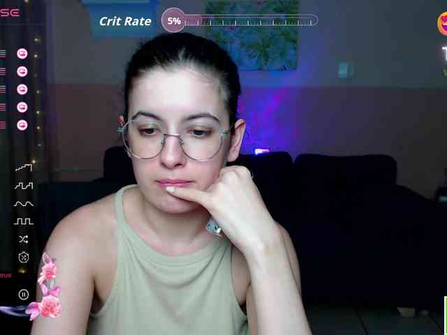 AminaBeatris13 webcam