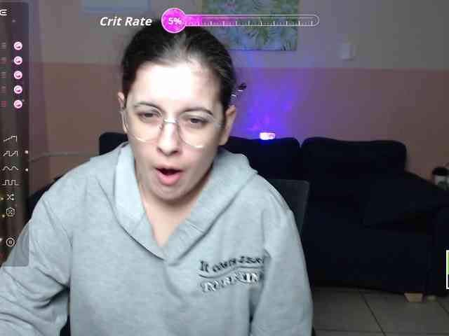 AminaBeatris13 webcam
