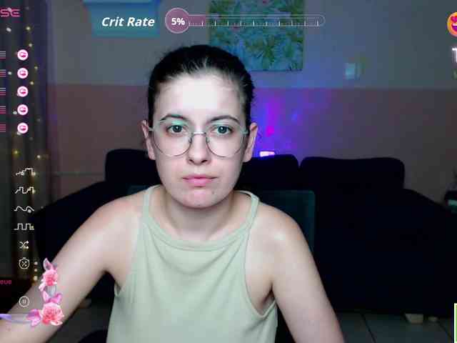 AminaBeatris13 webcam