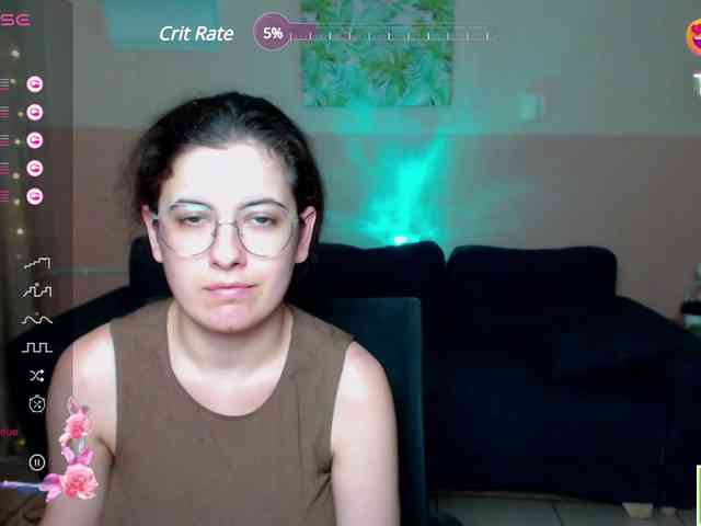 AminaBeatris13 webcam