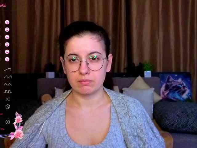 AminaBeatris13 webcam