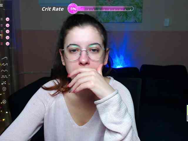 AminaBeatris13 webcam