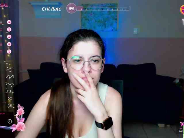 AminaBeatris13 webcam