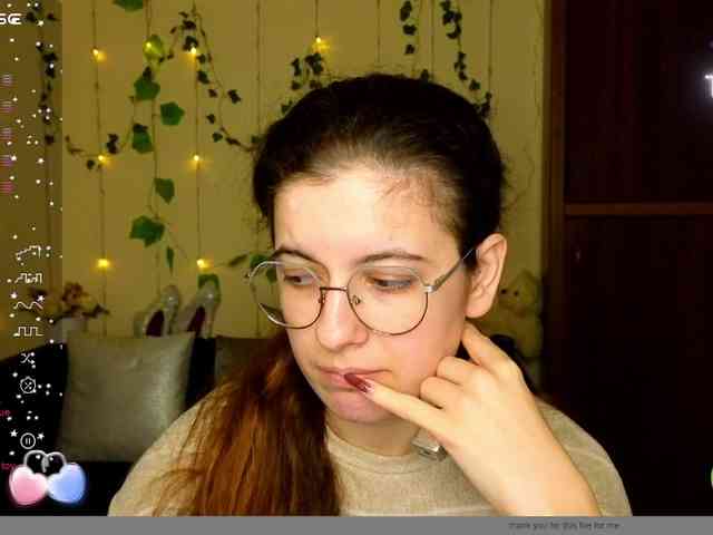 AminaBeatris13 webcam