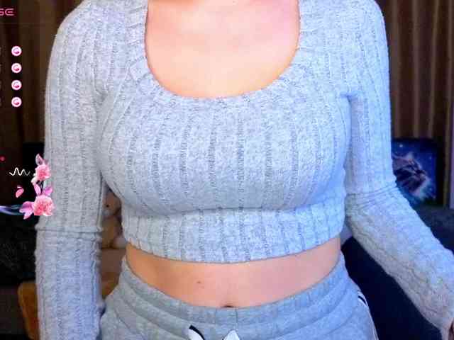 AminaBeatris13 webcam