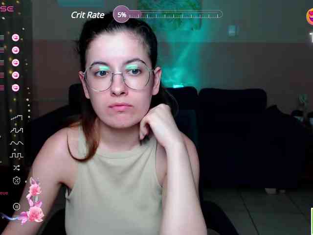 AminaBeatris13 webcam