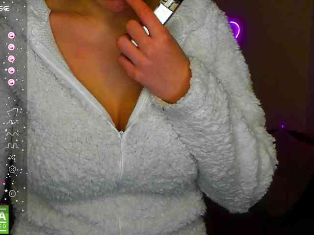 AminaBeatris13 webcam