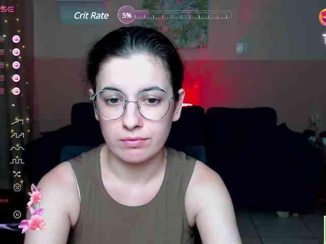 AminaBeatris13 webcam