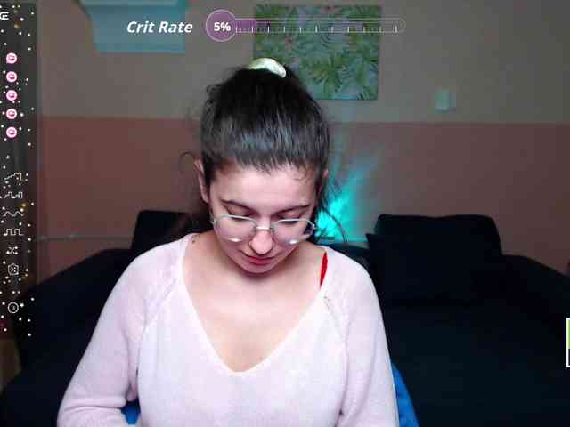 AminaBeatris13 webcam