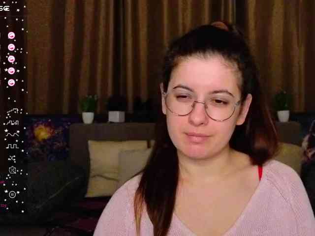 AminaBeatris13 webcam