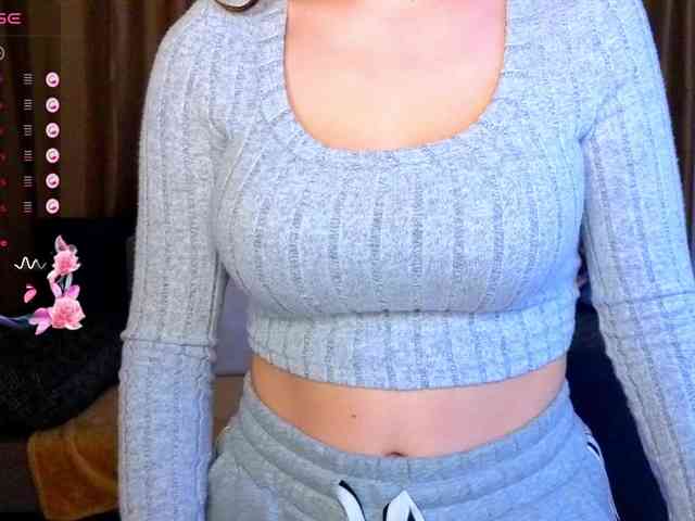 AminaBeatris13 webcam