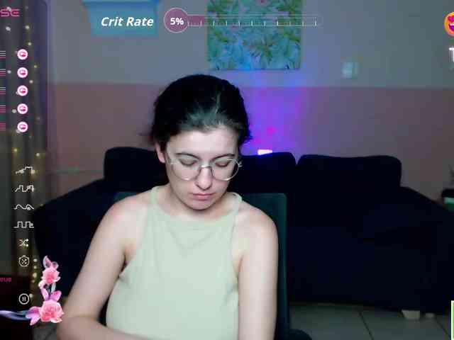 AminaBeatris13 webcam