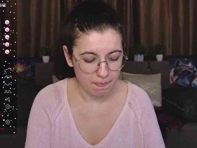 AminaBeatris13 webcam