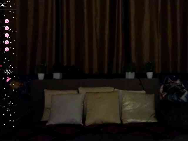 AminaBeatris13 webcam