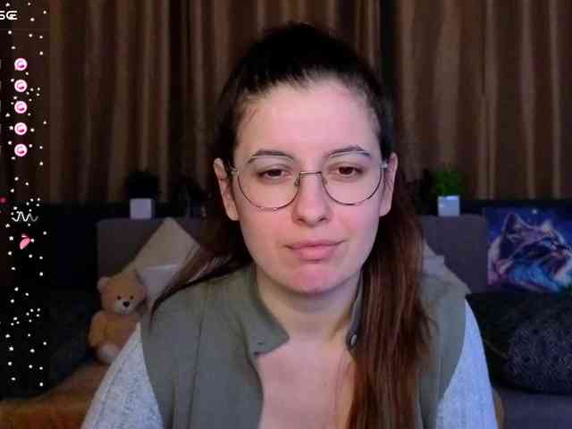 AminaBeatris13 webcam