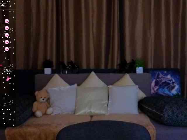 AminaBeatris13 webcam