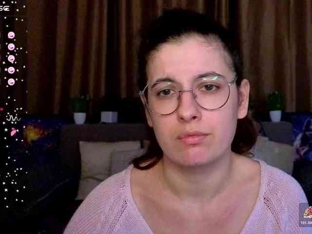 AminaBeatris13 webcam