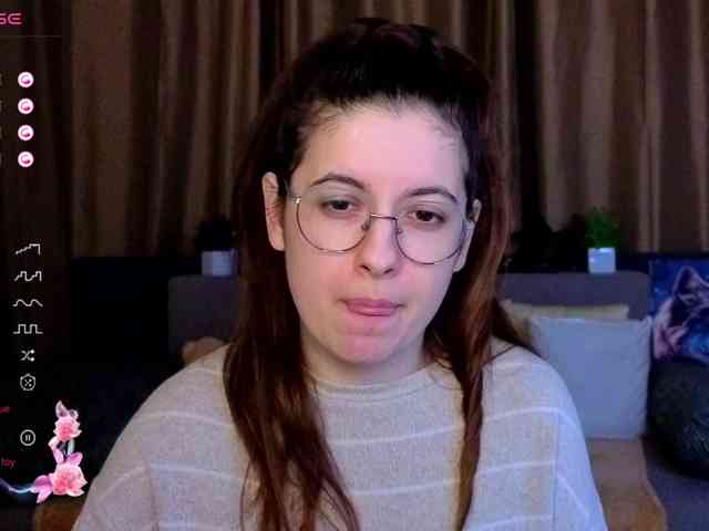 AminaBeatris13 webcam