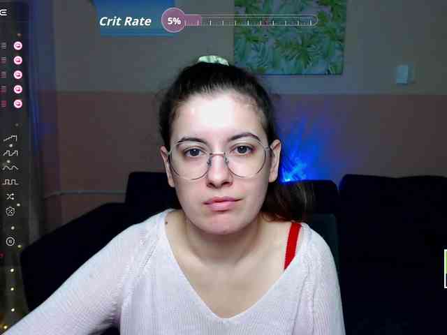 AminaBeatris13 webcam