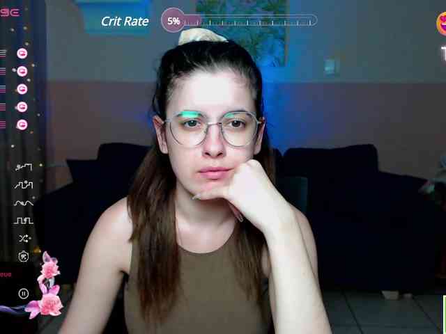 AminaBeatris13 webcam