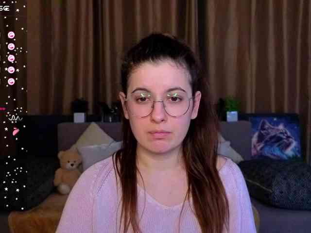 AminaBeatris13 webcam