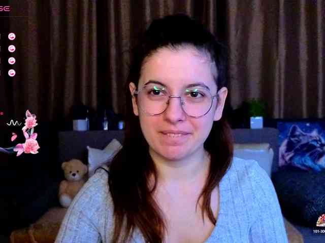 AminaBeatris13 webcam