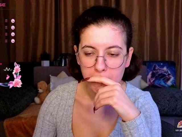 AminaBeatris13 webcam