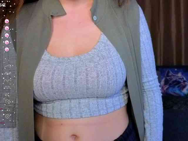 AminaBeatris13 webcam