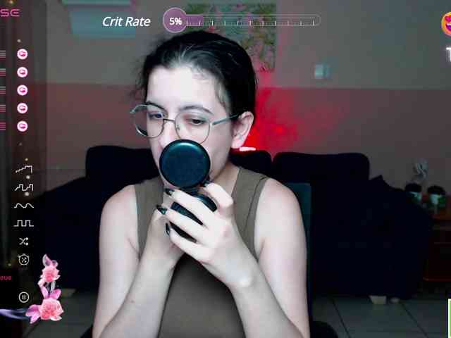 AminaBeatris13 webcam