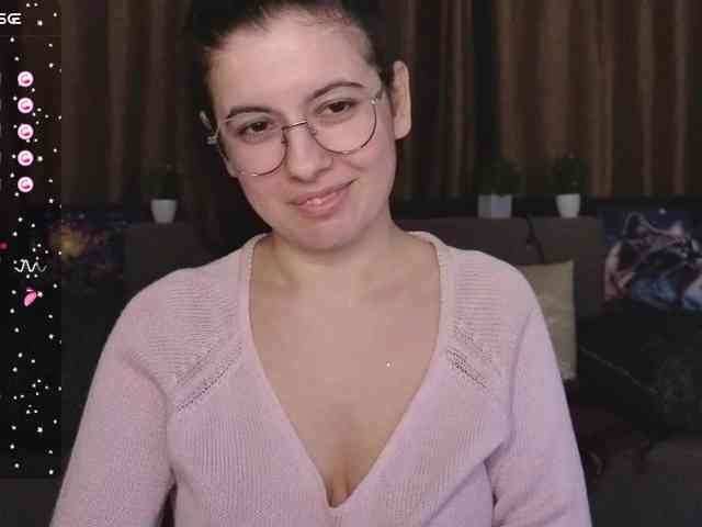 AminaBeatris13 webcam