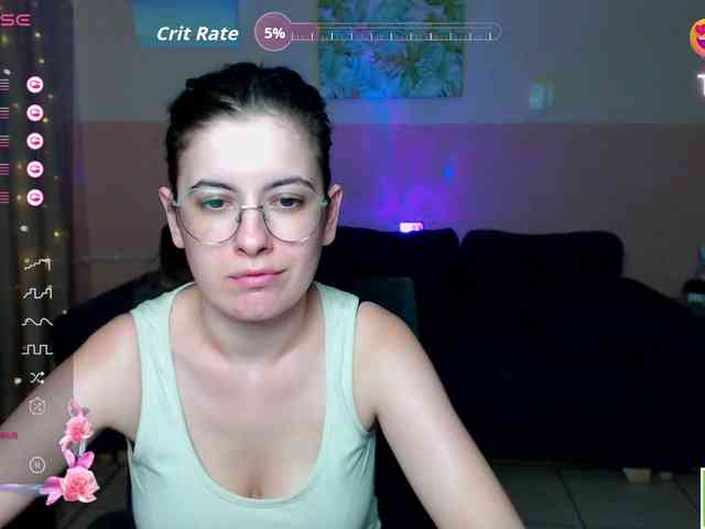 AminaBeatris13 webcam