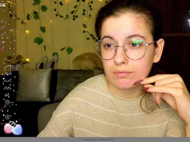 AminaBeatris13 webcam