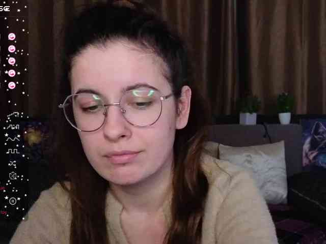 AminaBeatris13 webcam