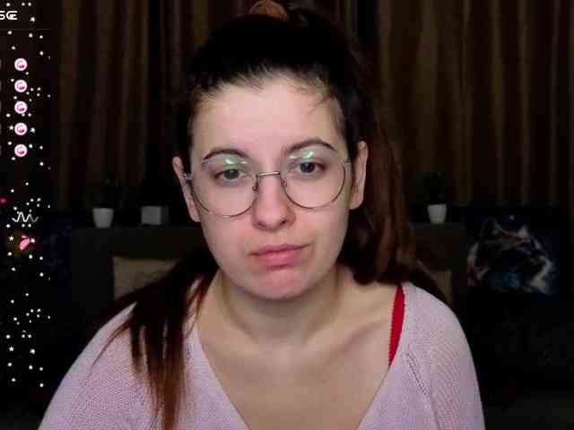 AminaBeatris13 webcam