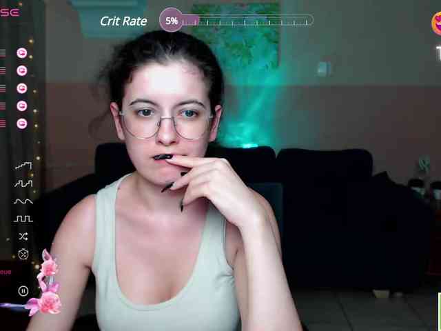 AminaBeatris13 webcam