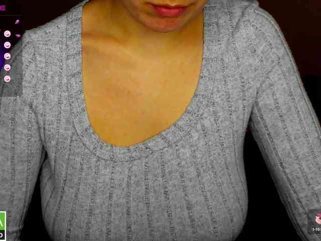 AminaBeatris13 webcam