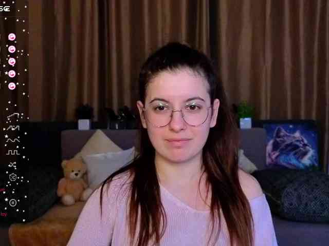 AminaBeatris13 webcam