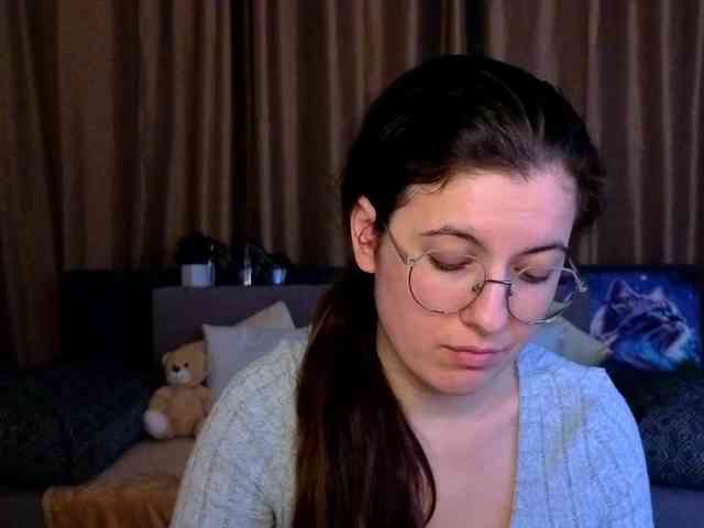 AminaBeatris13 webcam