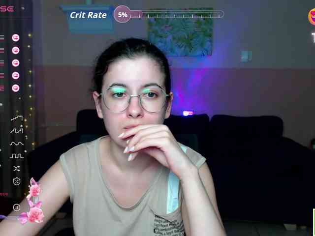 AminaBeatris13 webcam