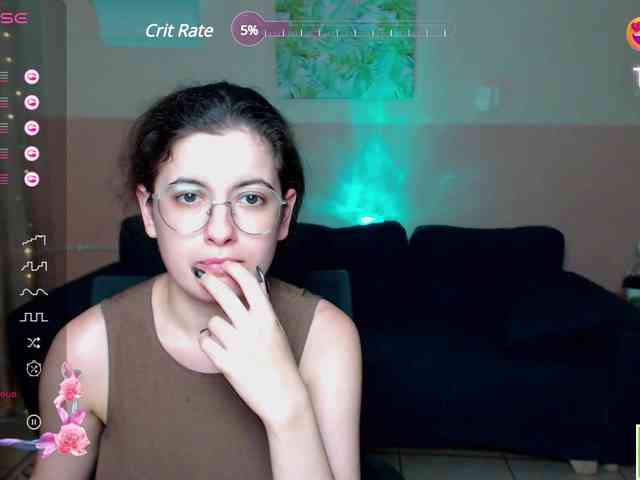 AminaBeatris13 webcam