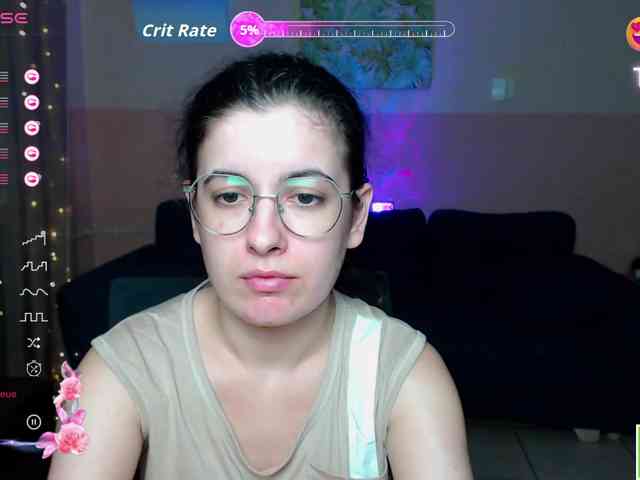 AminaBeatris13 webcam
