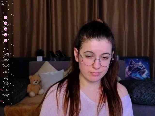 AminaBeatris13 webcam