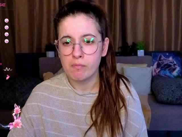 AminaBeatris13 webcam